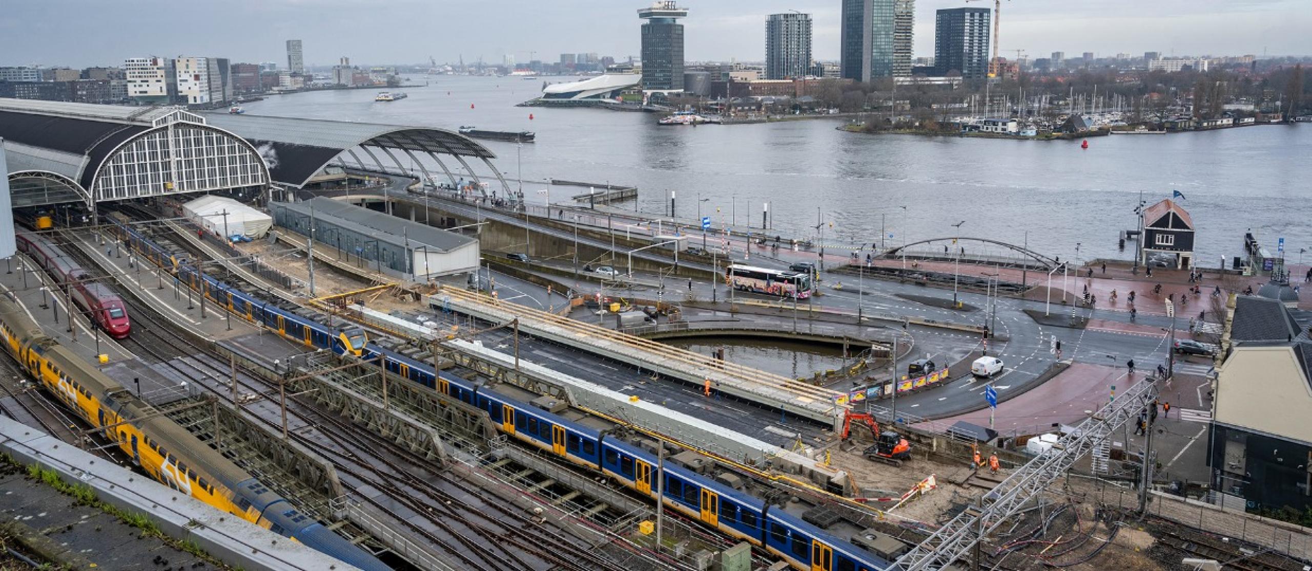 202501Oostertoegang-AmsterdamSTERKLR-1