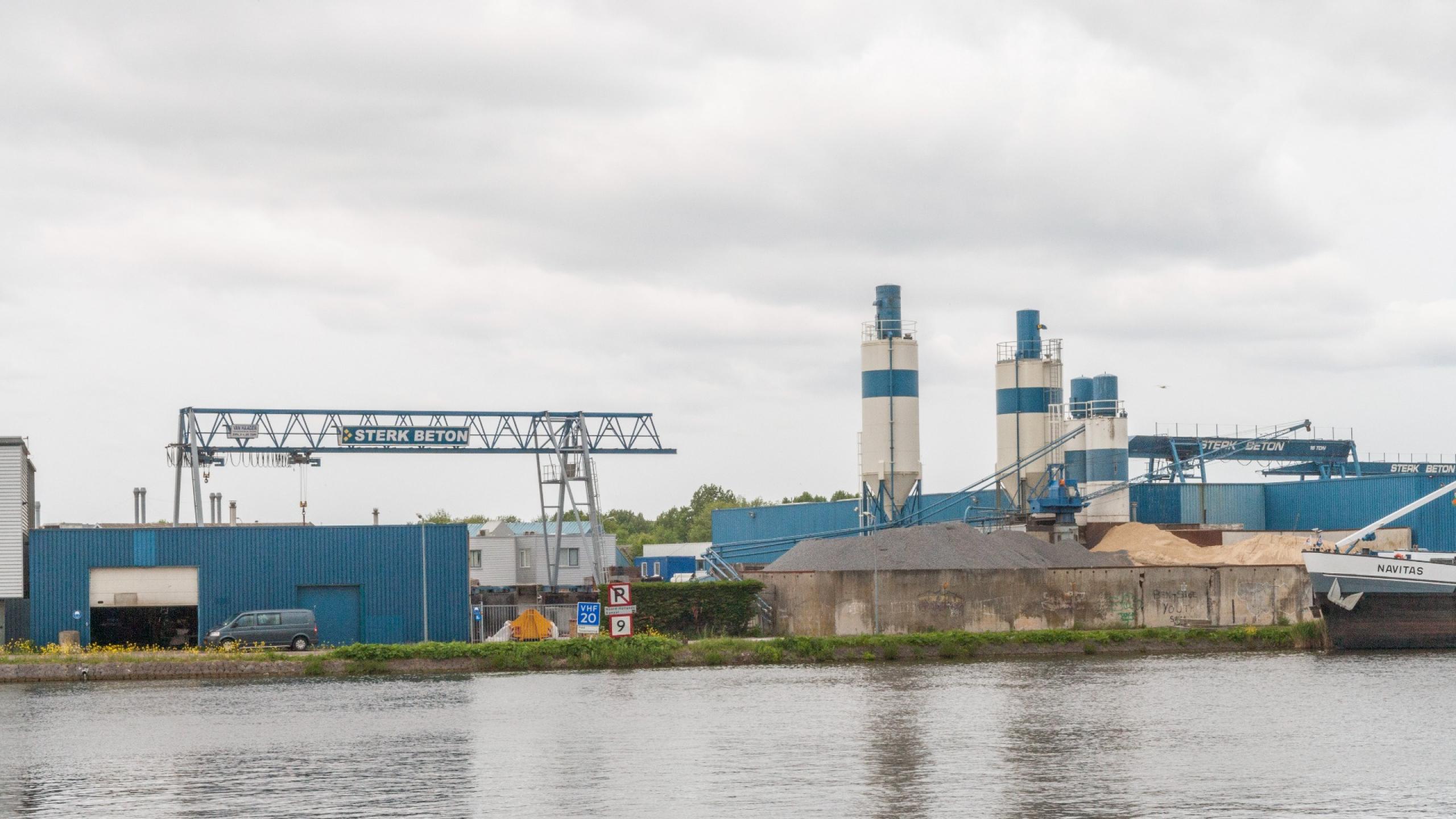 20100526-B2J3060NietVerscherpt